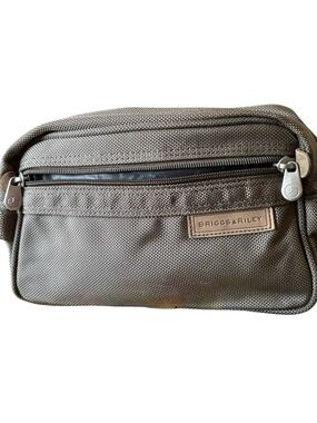 Briggs & Riley Baseline Taupe Travel Toiletry Kit